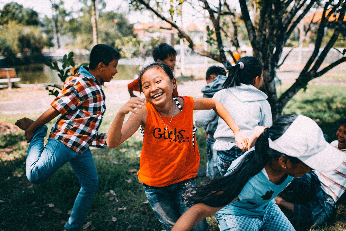 children-playing-at-community-center-1